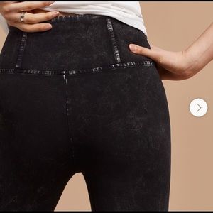 Aritzia Talula Dyed & Washed leggings